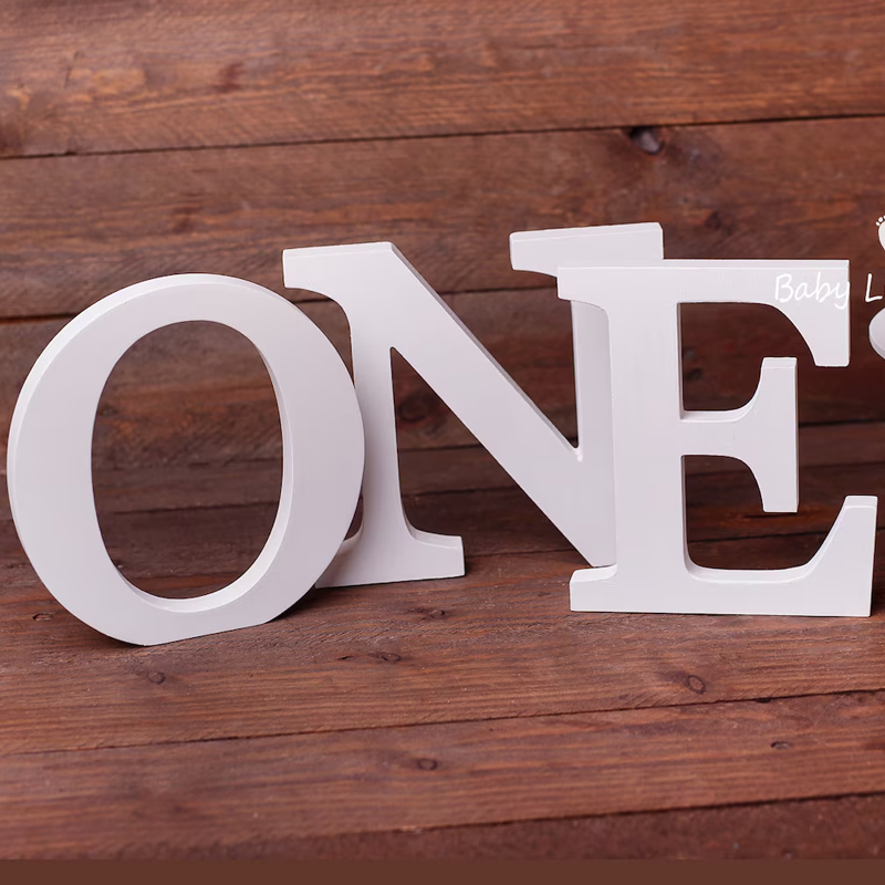 Drewniane litery ONE, stojący  – Photography Prompt recenzja i cena